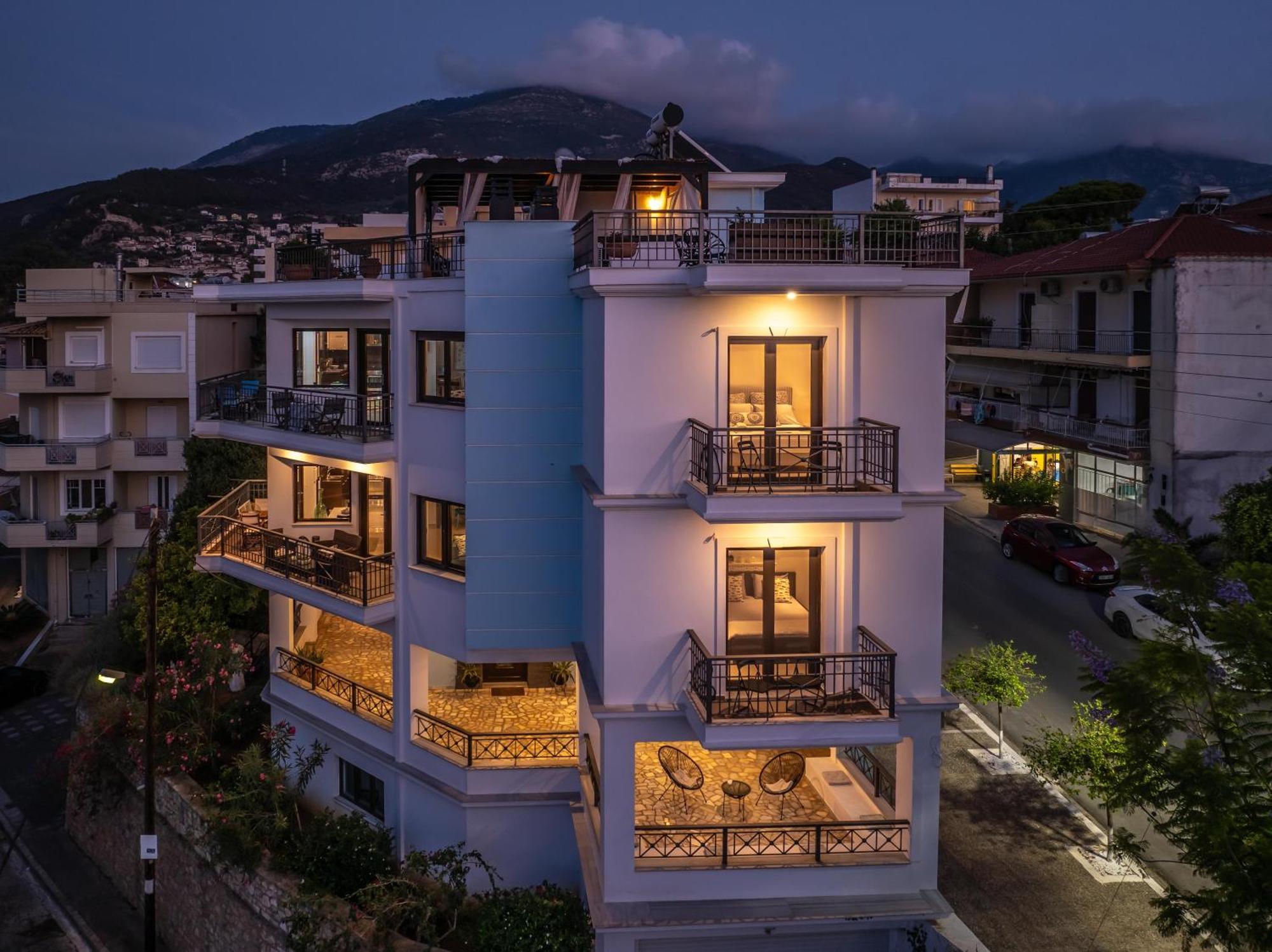 Magical Seaside Town Boutique Apts 2 Kyparissia Ngoại thất bức ảnh