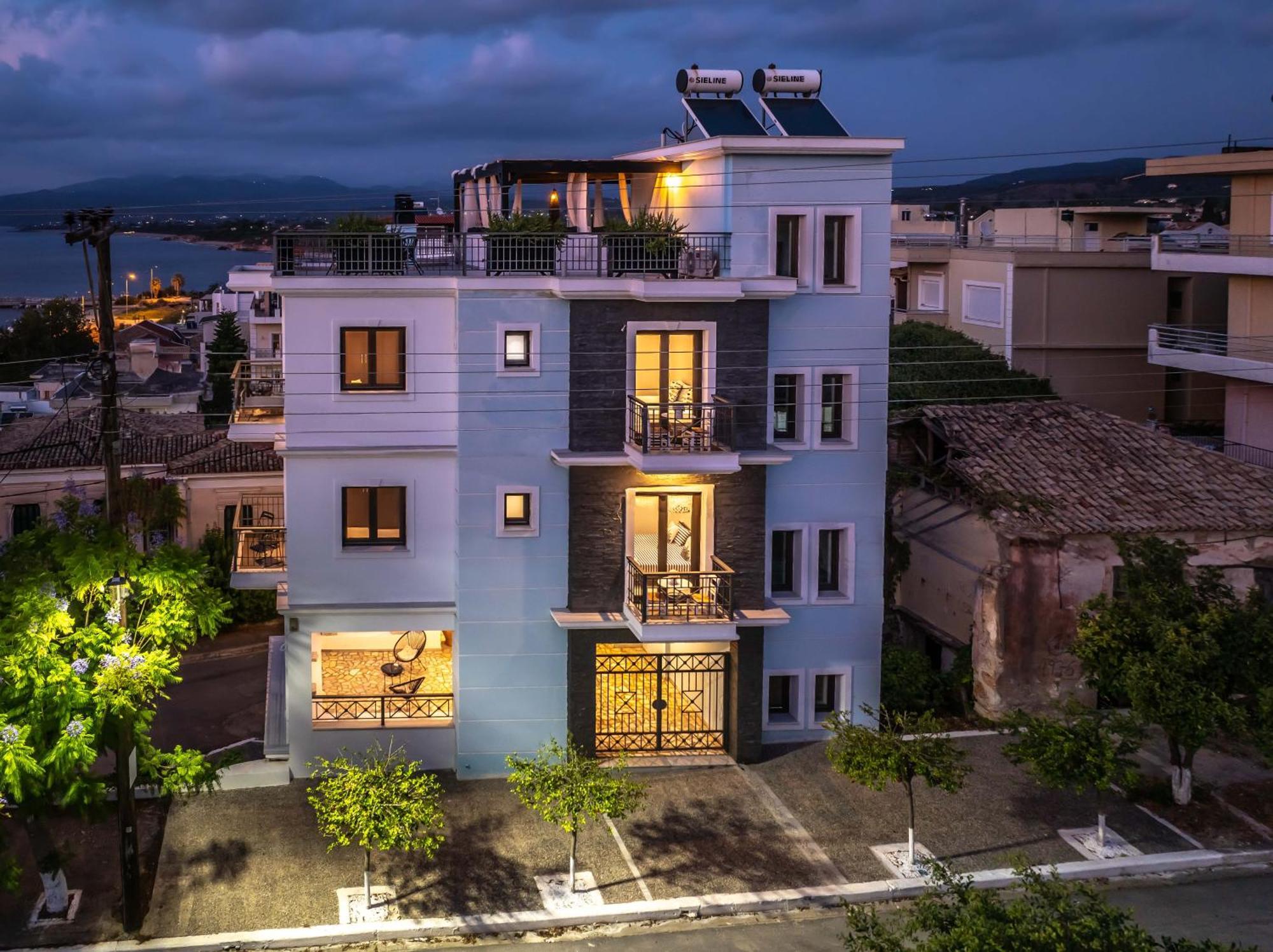 Magical Seaside Town Boutique Apts 2 Apartment Kyparissia Ngoại thất bức ảnh